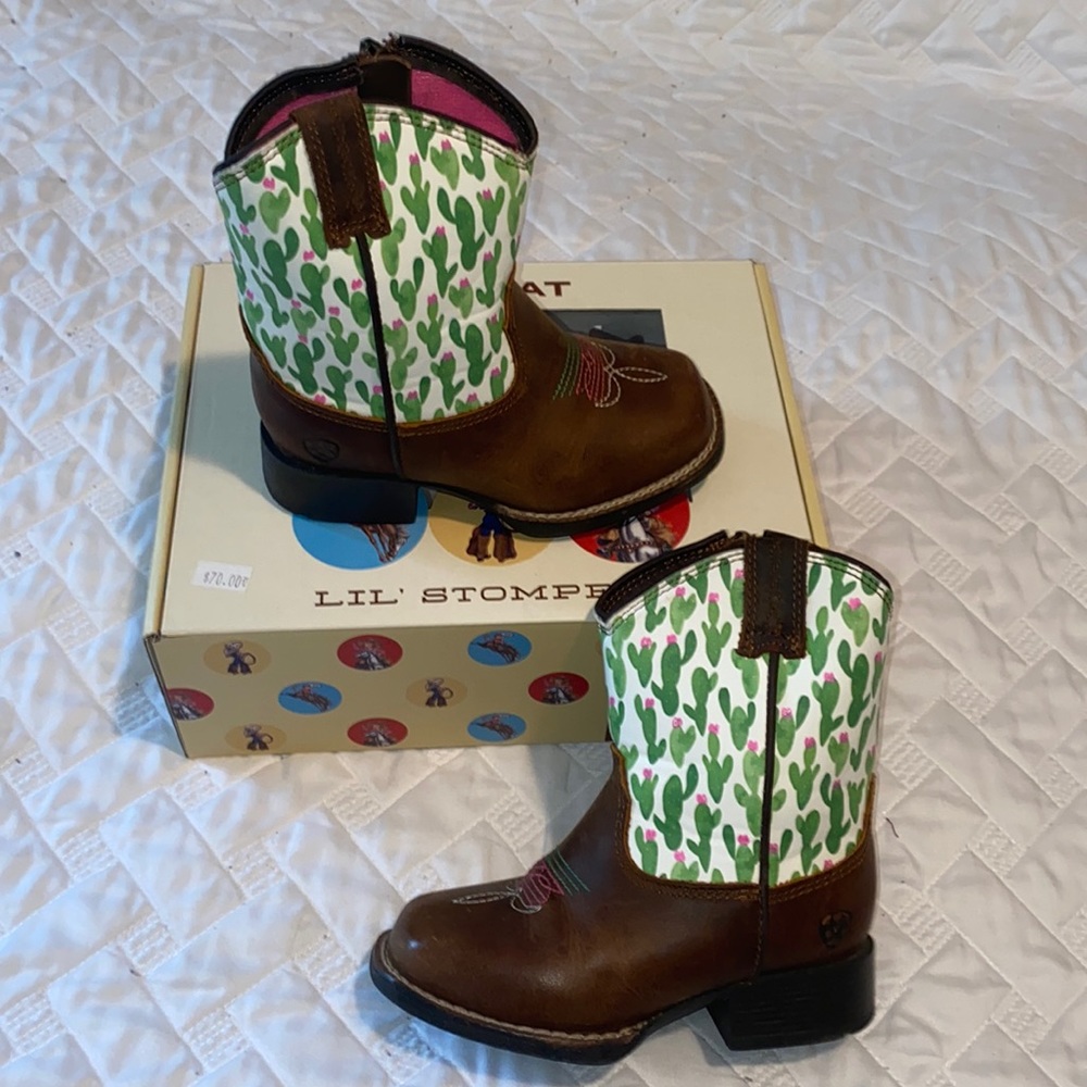 Ariat cowgirl boots